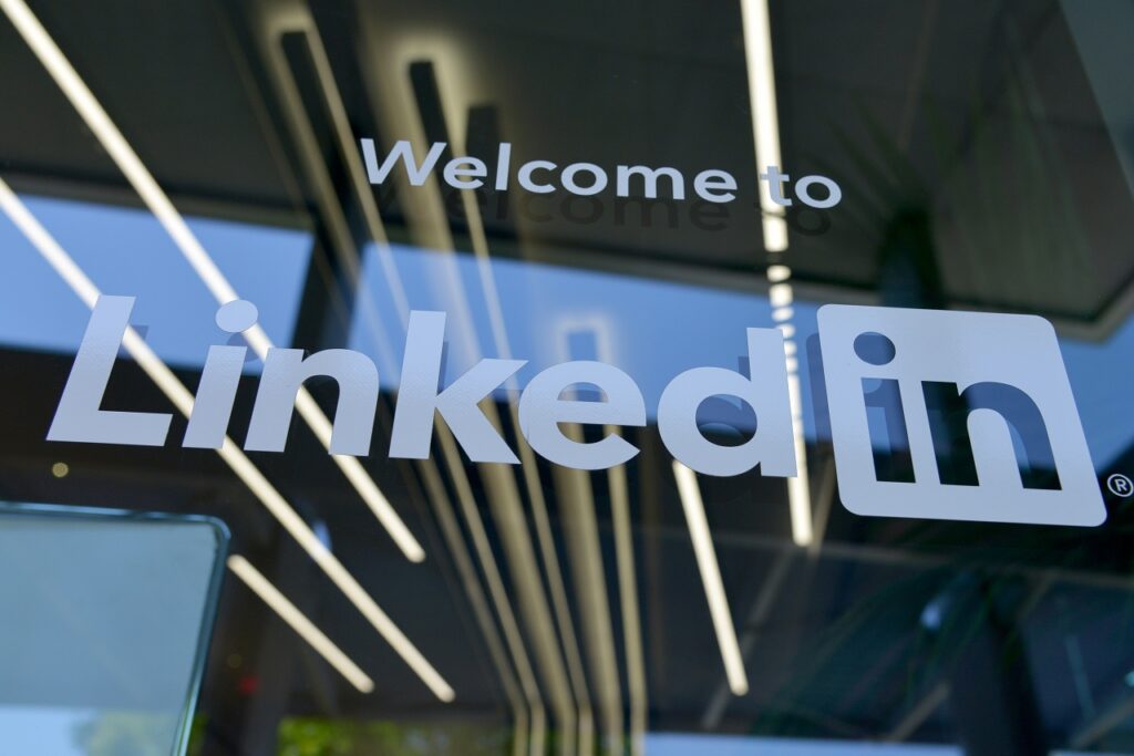 LinkedIn: La plataforma imprescindible para el éxito laboral y empresarial